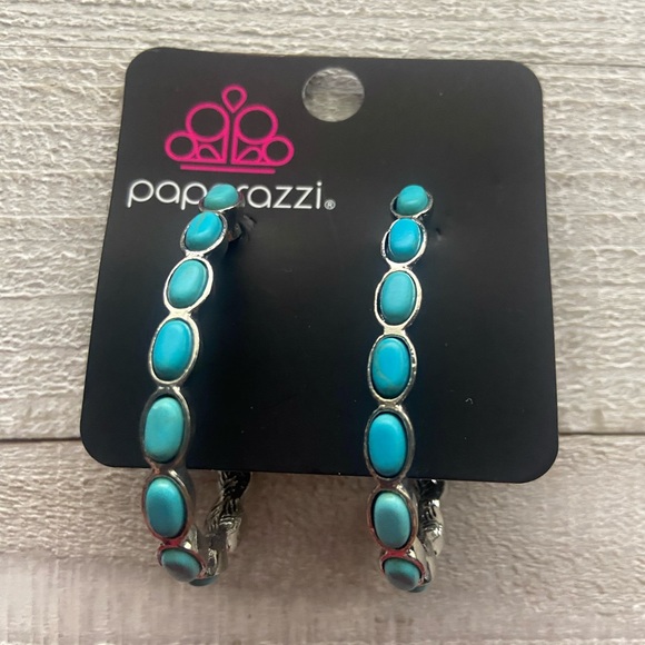 Kick Up a SANDSTORM - Blue post earrings - Picture 3 of 4